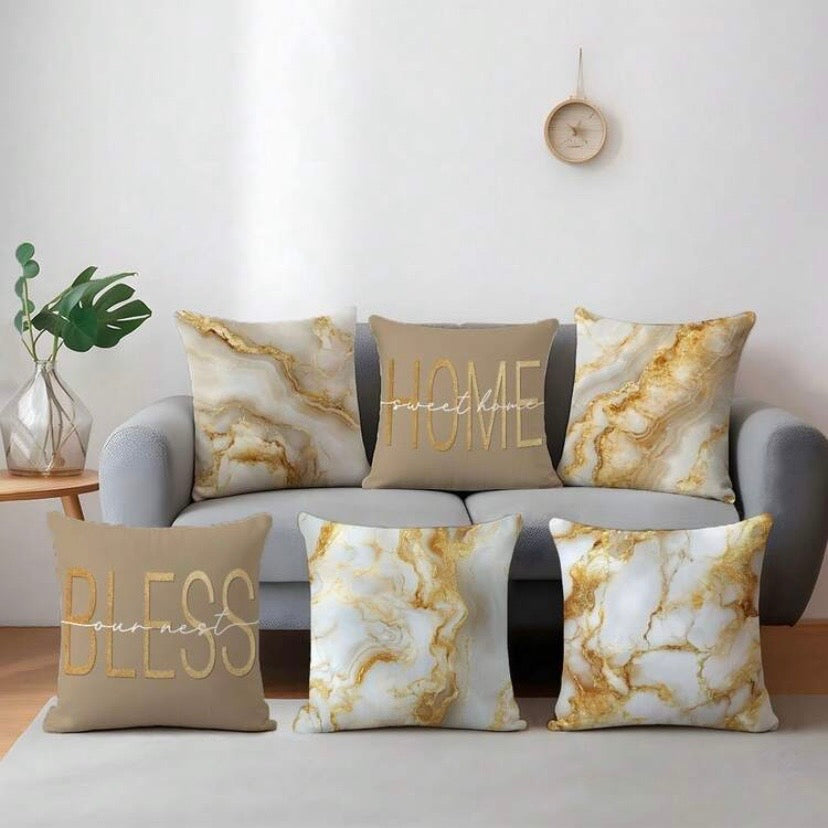 Lot de 6 housses de coussin à motif marbre bleu en velours doux, idéales pour apporter une touche moderne à votre salon ou votre chambre.