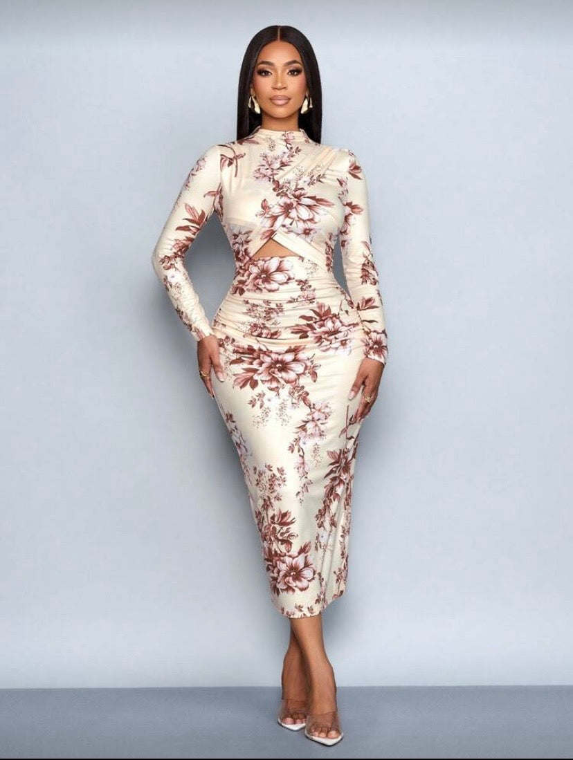 Robe élégante à imprimé floral, manches longues et découpes raffinées ✨