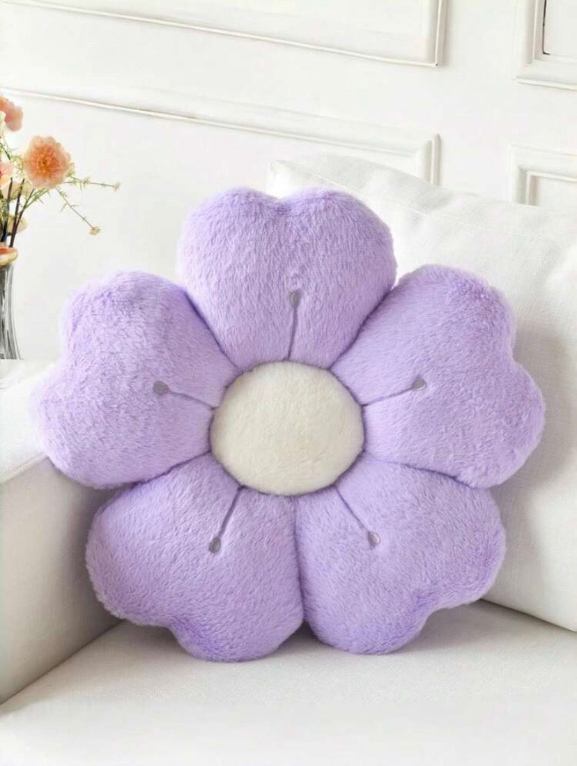 Coussin décoratif en forme de marguerite avec revêtement en fausse fourrure douce, idéal pour le canapé, la chambre ou le salon.