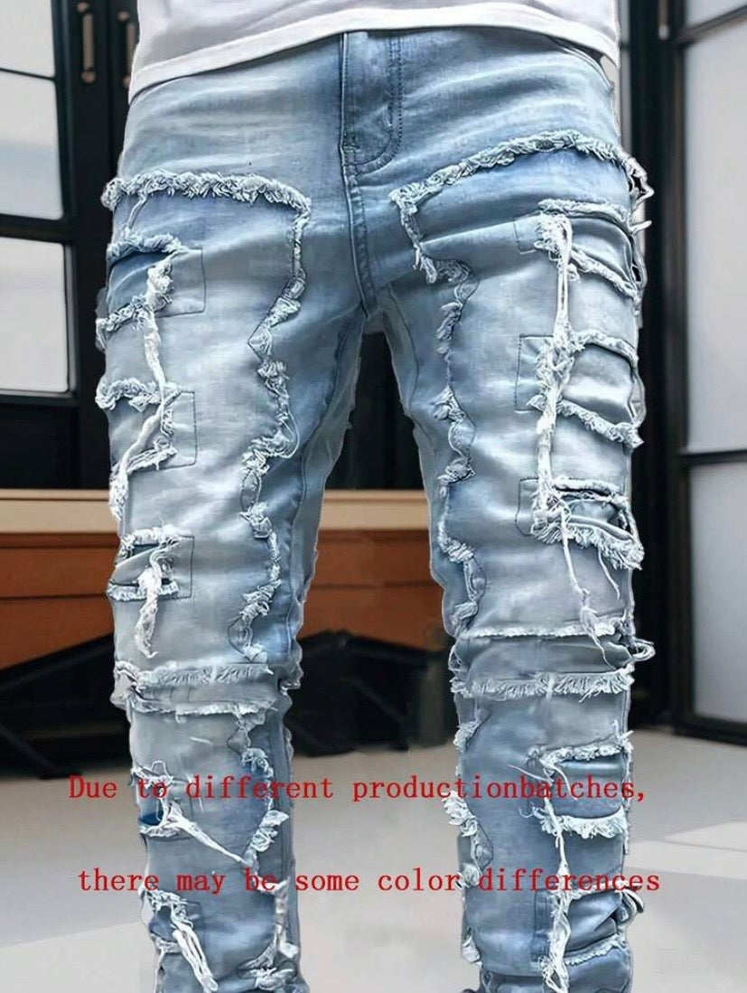 Jean streetwear pour homme avec détails à franges superposées, style créatif et inspiration emo pour un look urbain audacieux.