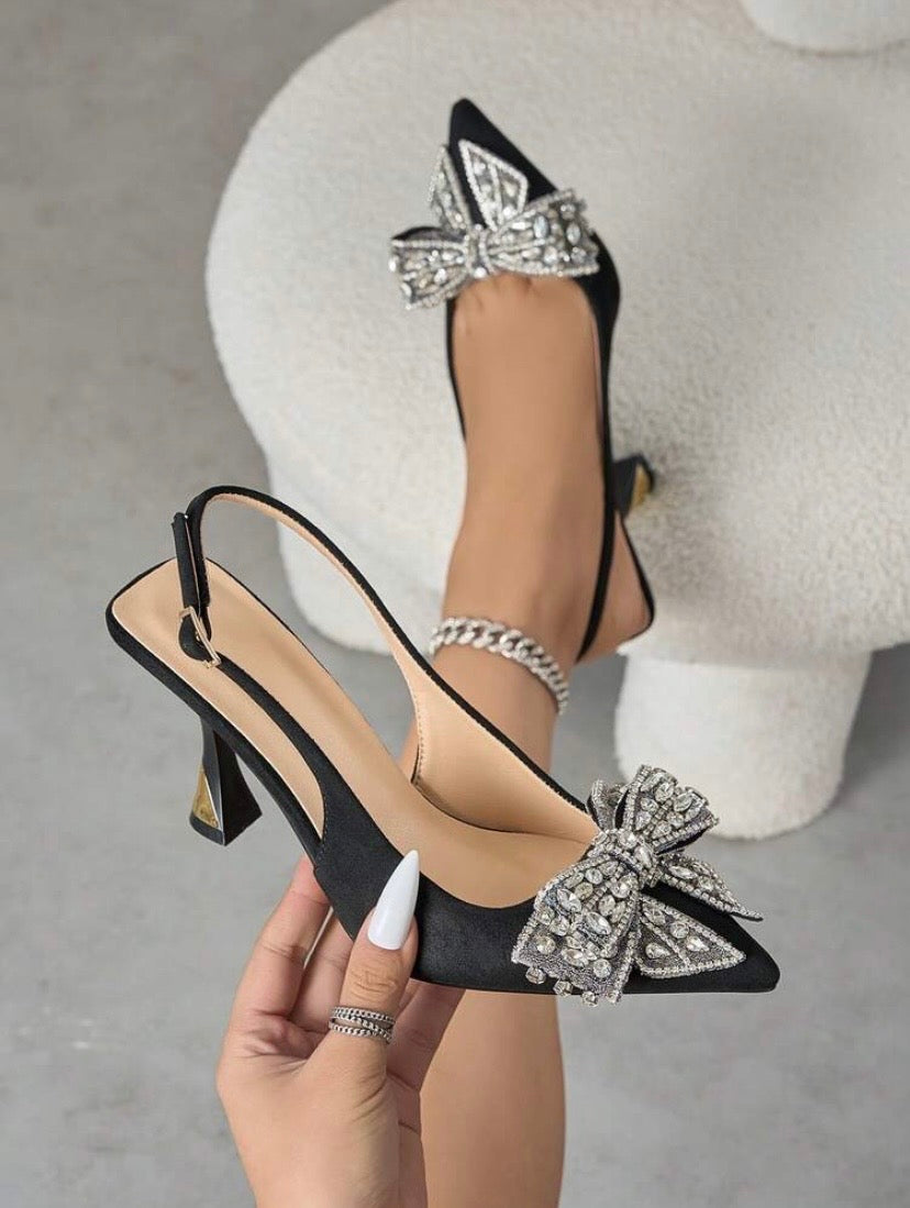 Escarpins élégants pour femme à bout pointu en PVC transparent avec nœud strass et bride, talons kitten idéals pour soirée, mariage et occasions spéciales, couleur champagne