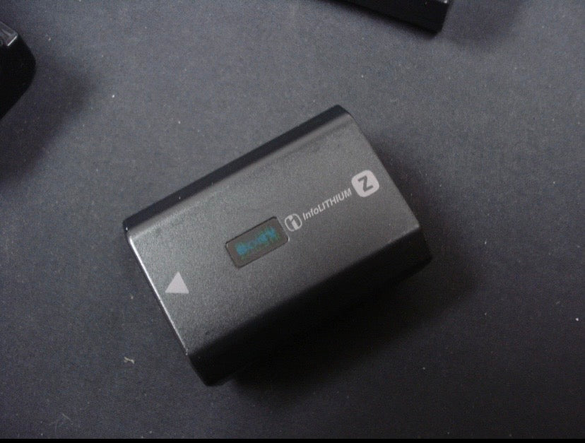 Genuine NP-FZ100 Battery for Sony Alpha 9 A9 9R A9S A7 A7RIII 7M3 7RM3 A6600 OEM