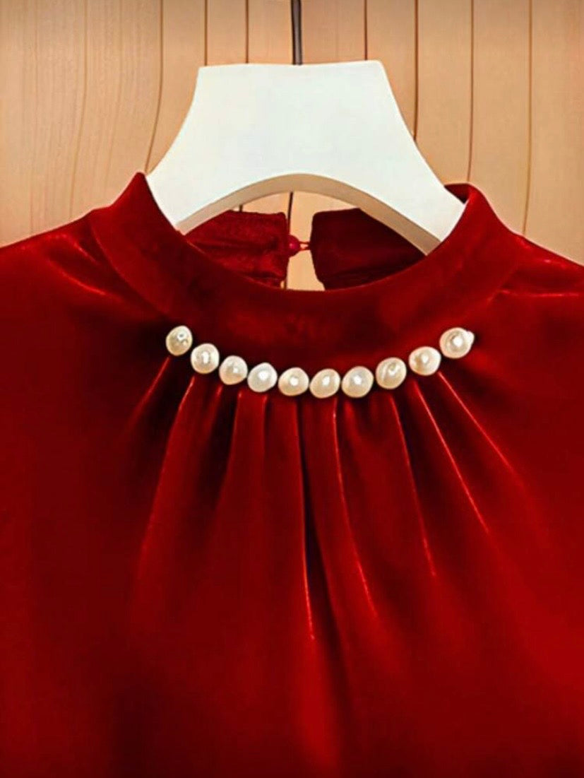 T-shirt ajusté à col rond avec fronces et boutons perles, style élégant 👚