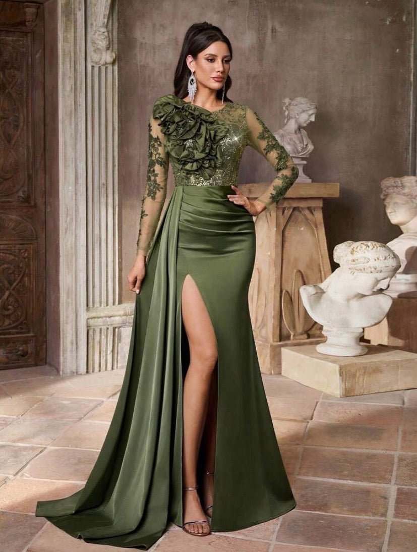 Robe de soirée luxueuse en satin à col V avec sequins raffinés, manches drapées en chiffon et coupe sirène plissée, idéale pour galas, mariages et occasions formelles