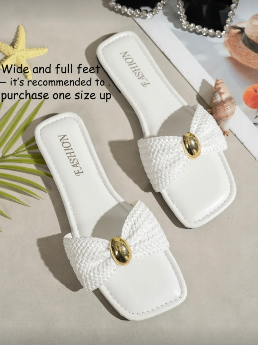 Sandales plates en paille tressée à nœud décoratif pour femme