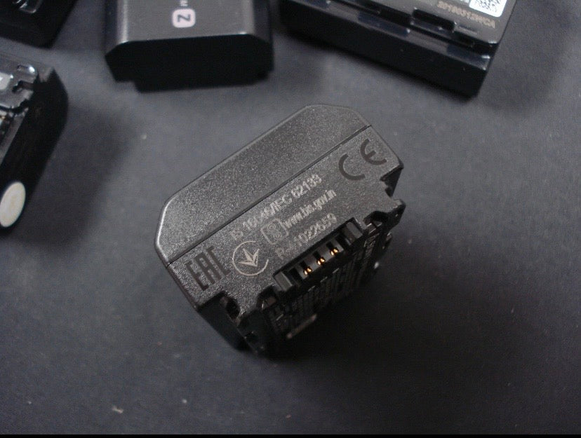Genuine NP-FZ100 Battery for Sony Alpha 9 A9 9R A9S A7 A7RIII 7M3 7RM3 A6600 OEM