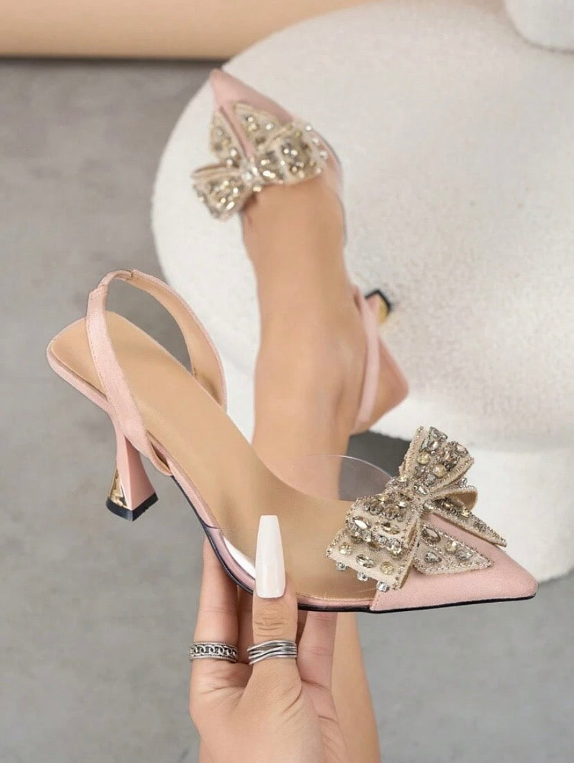 Escarpins élégants pour femme à bout pointu en PVC transparent avec nœud strass et bride, talons kitten idéals pour soirée, mariage et occasions spéciales, couleur champagne