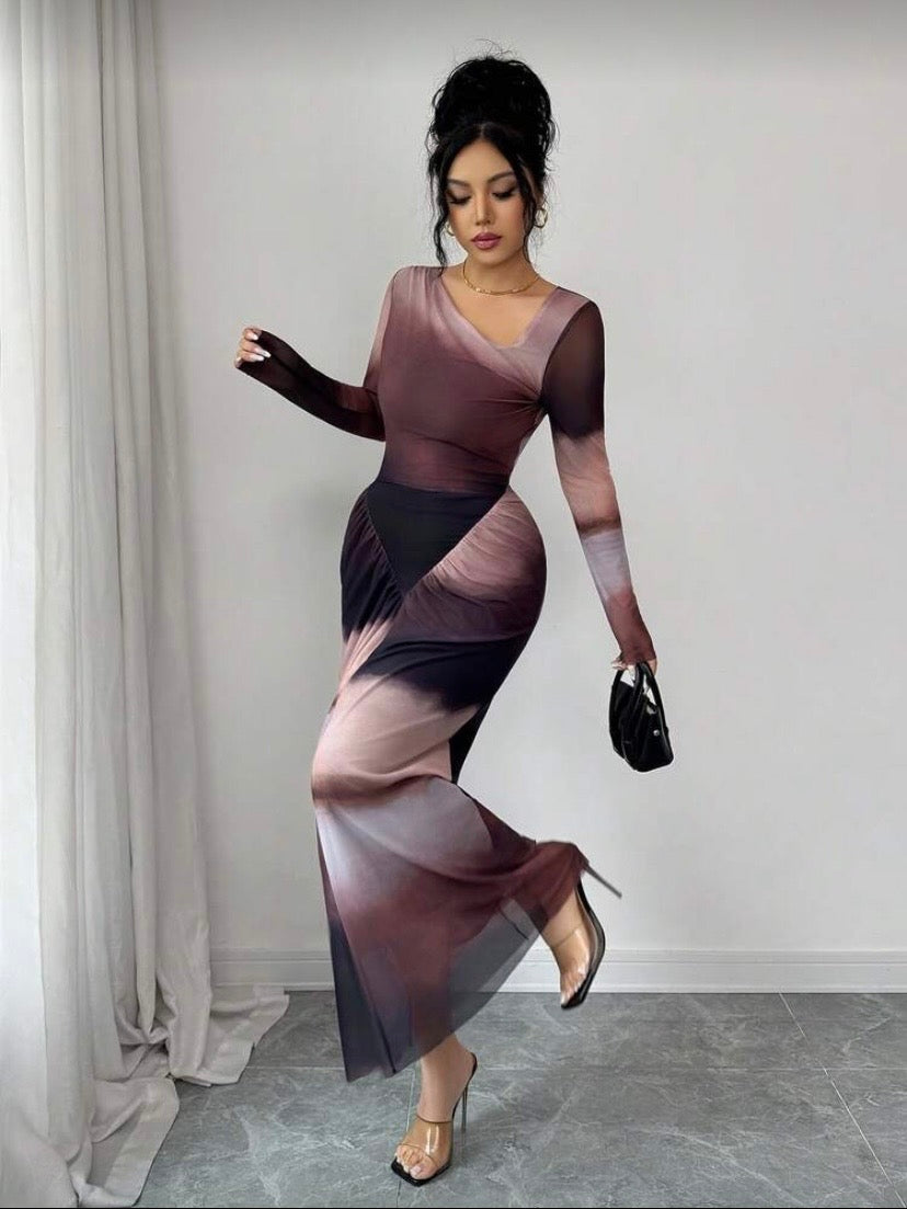 Robe élégante à maille et imprimé tie-dye, col asymétrique, coupe ajustée avec bas volant et fronces ✨