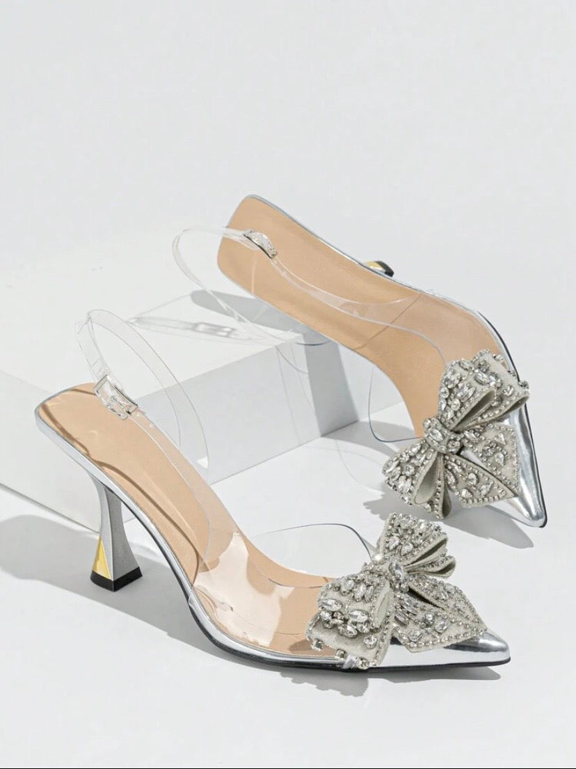 Escarpins élégants pour femme à bout pointu en PVC transparent avec nœud strass et bride, talons kitten idéals pour soirée, mariage et occasions spéciales, couleur champagne