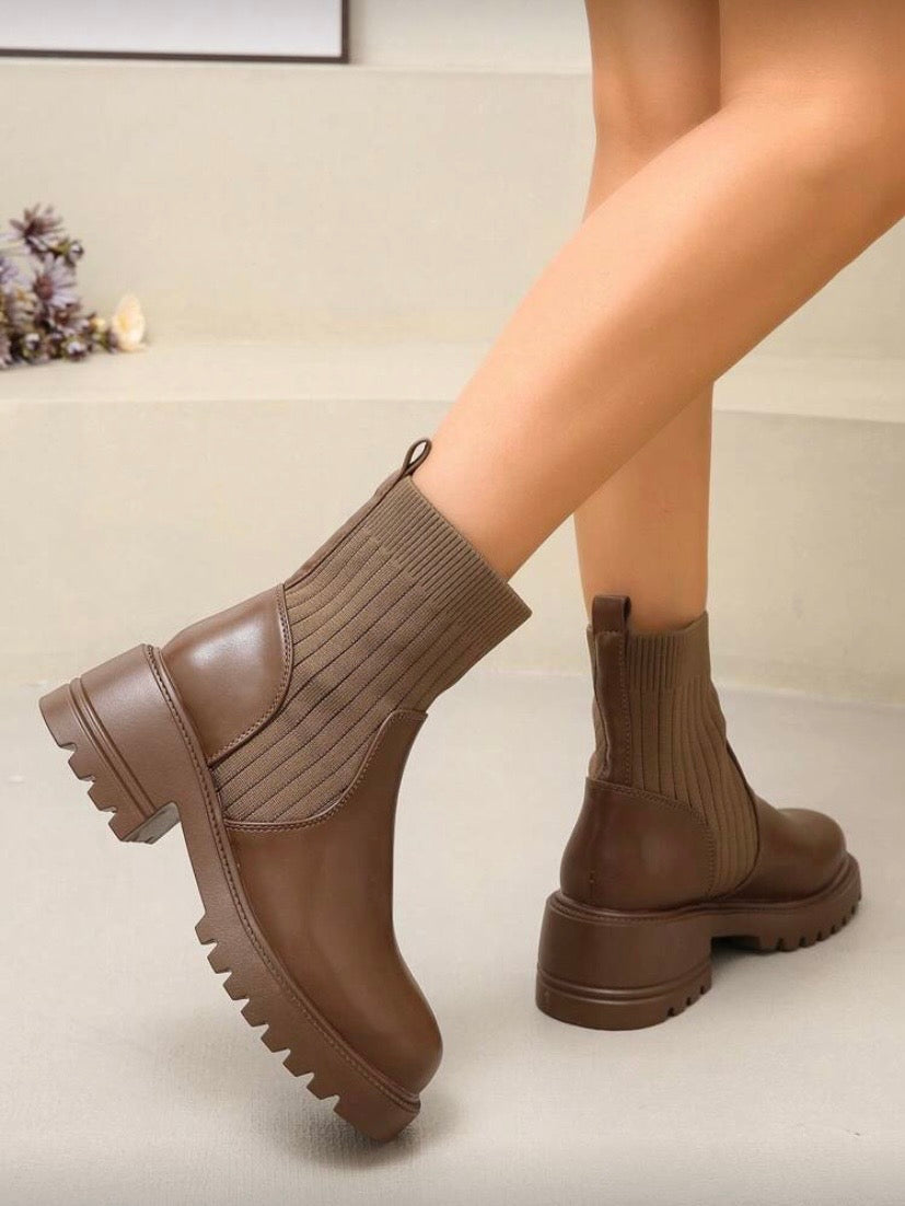 Bottines Femme Ajustées Style Britannique – Confort Élastique, Idéales avec Leggings et Jeans
