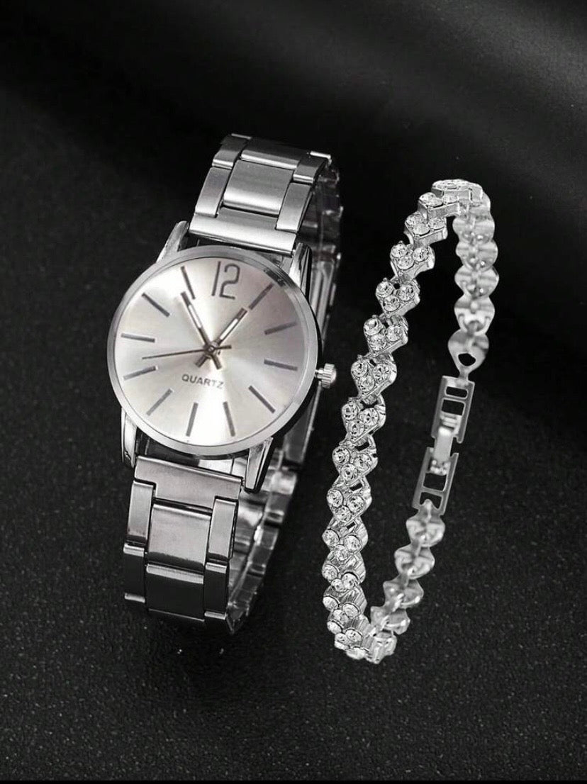 Montre digitale élégante à petit cadran avec bracelet assorti – Ensemble raffiné pour femme 🎓✨