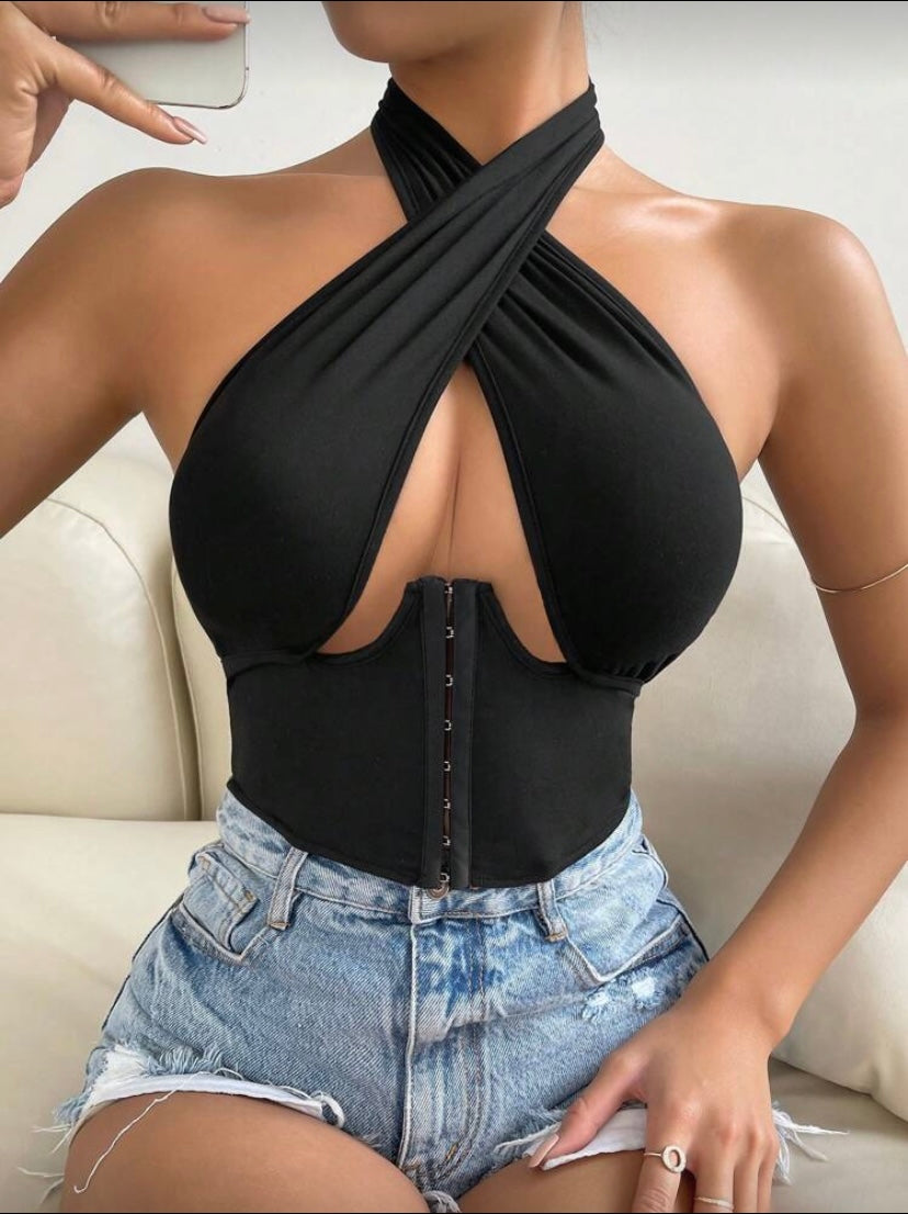 Haut dos nu ajouré à col licou au style tendance